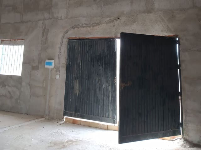 Commercieel te koop in Coín - € 199.000 (Ref: 9164769)