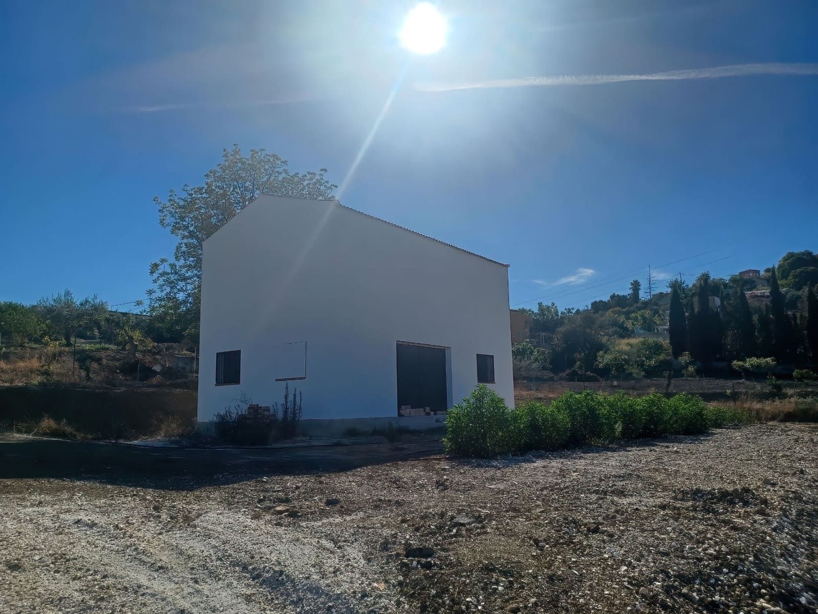 Erhverv til salg i Coin - € 199.000 (Ref: 9164769)