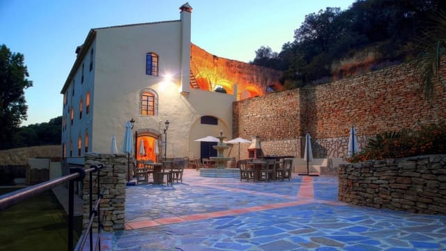 6 sypialnia Finka/Dom wiejski na sprzedaż w Setenil de las Bodegas z basenem - 1 495 000 € (Ref: 9191810)