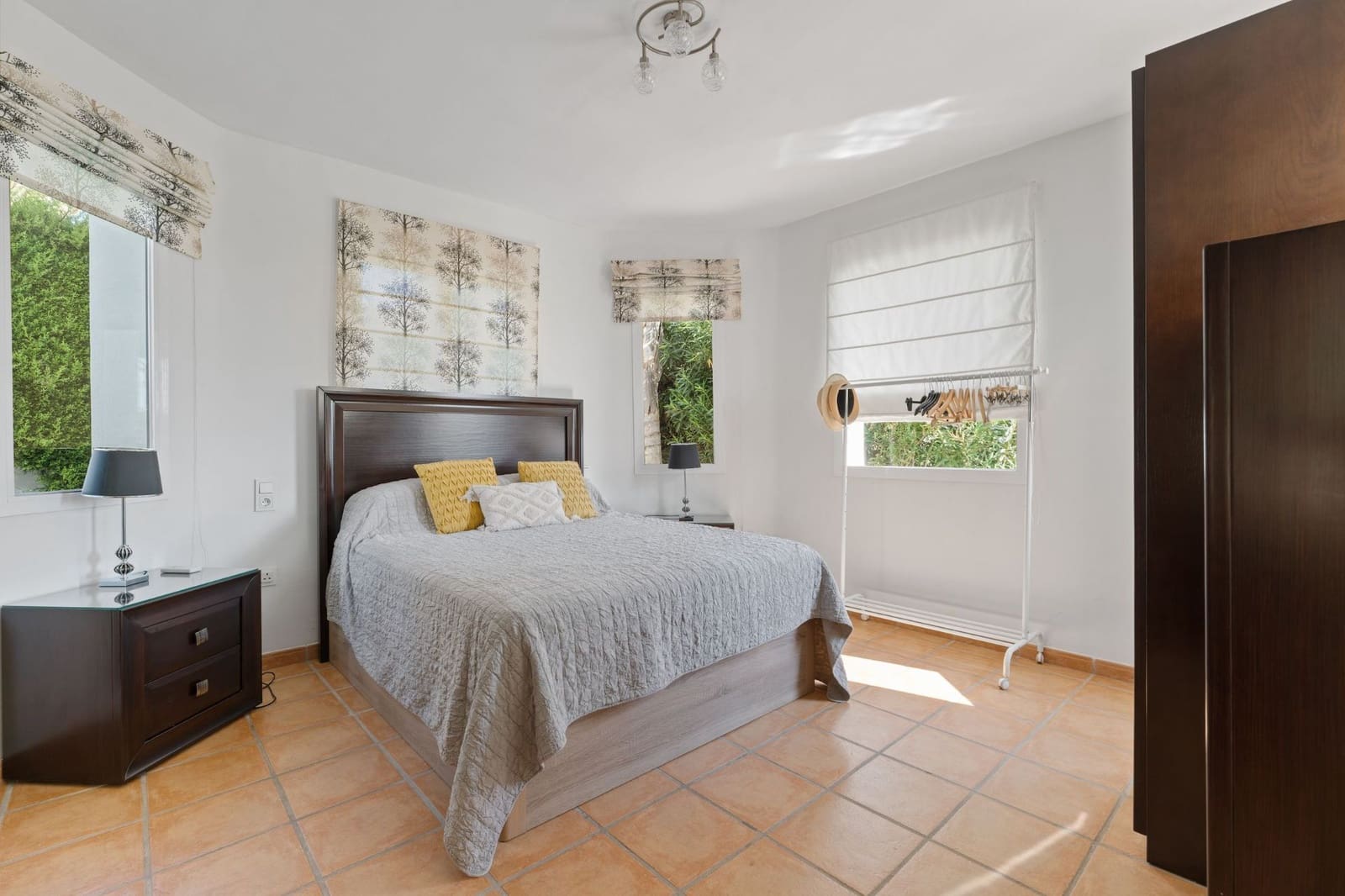 4 soveværelse Villa til salg i Coin med swimmingpool - € 629.000 (Ref: 9235884)