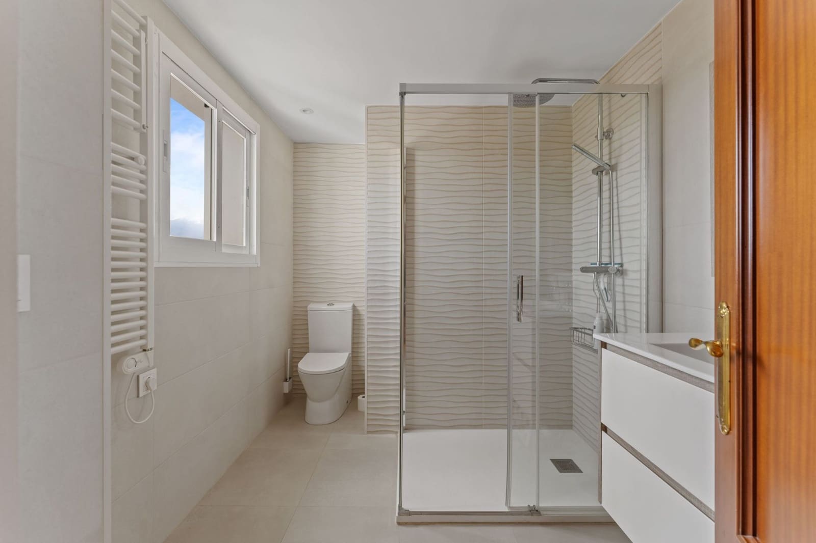 4 soveværelse Villa til salg i Coin med swimmingpool - € 629.000 (Ref: 9235884)