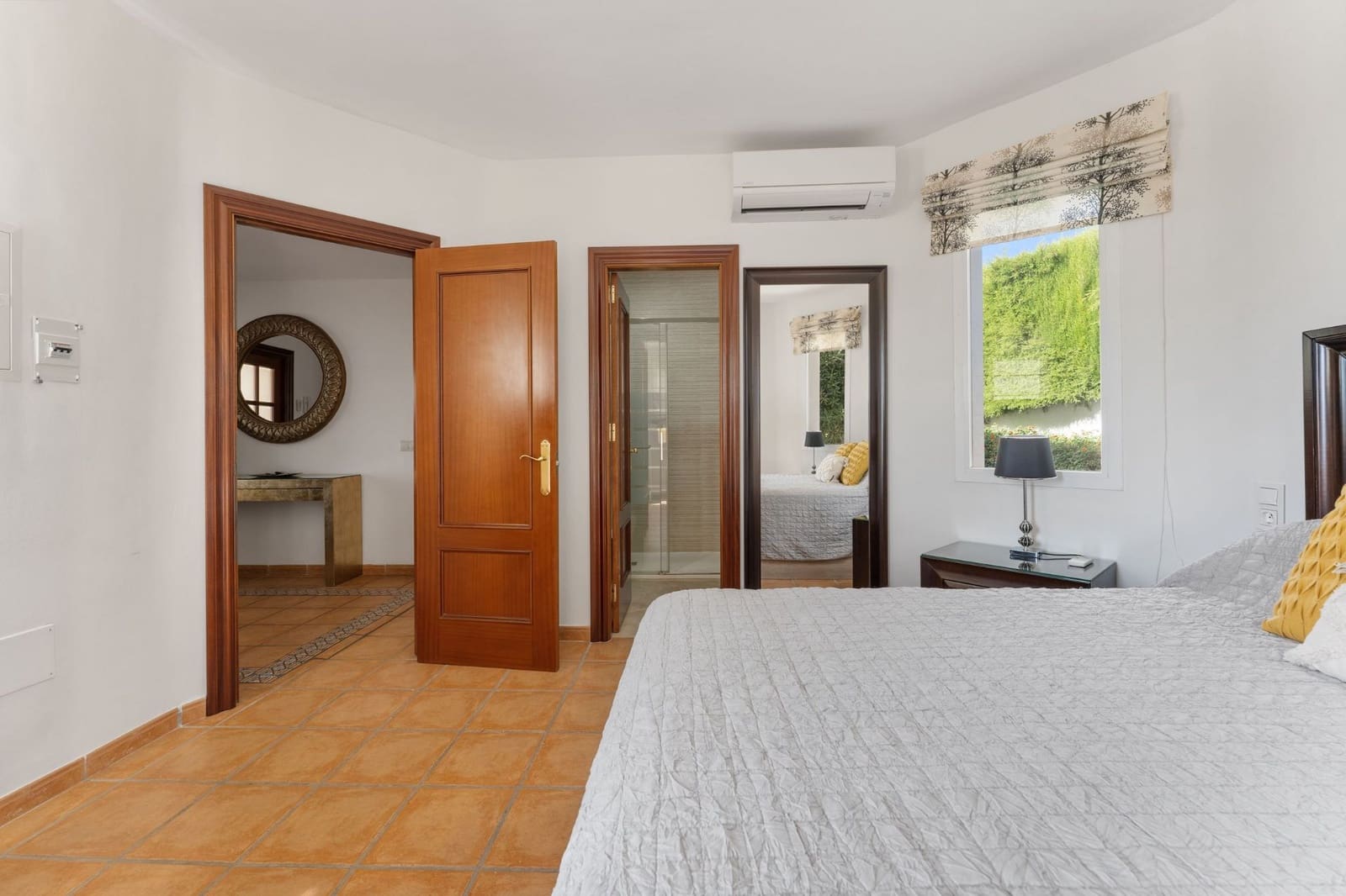 4 soveværelse Villa til salg i Coin med swimmingpool - € 629.000 (Ref: 9235884)