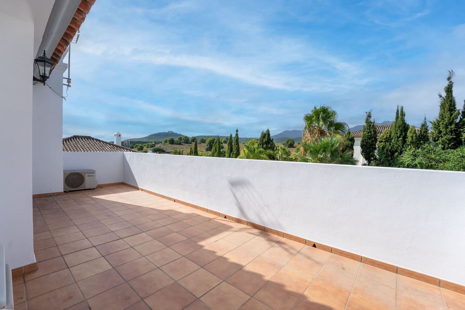 4 soveværelse Villa til salg i Coin med swimmingpool - € 629.000 (Ref: 9235884)