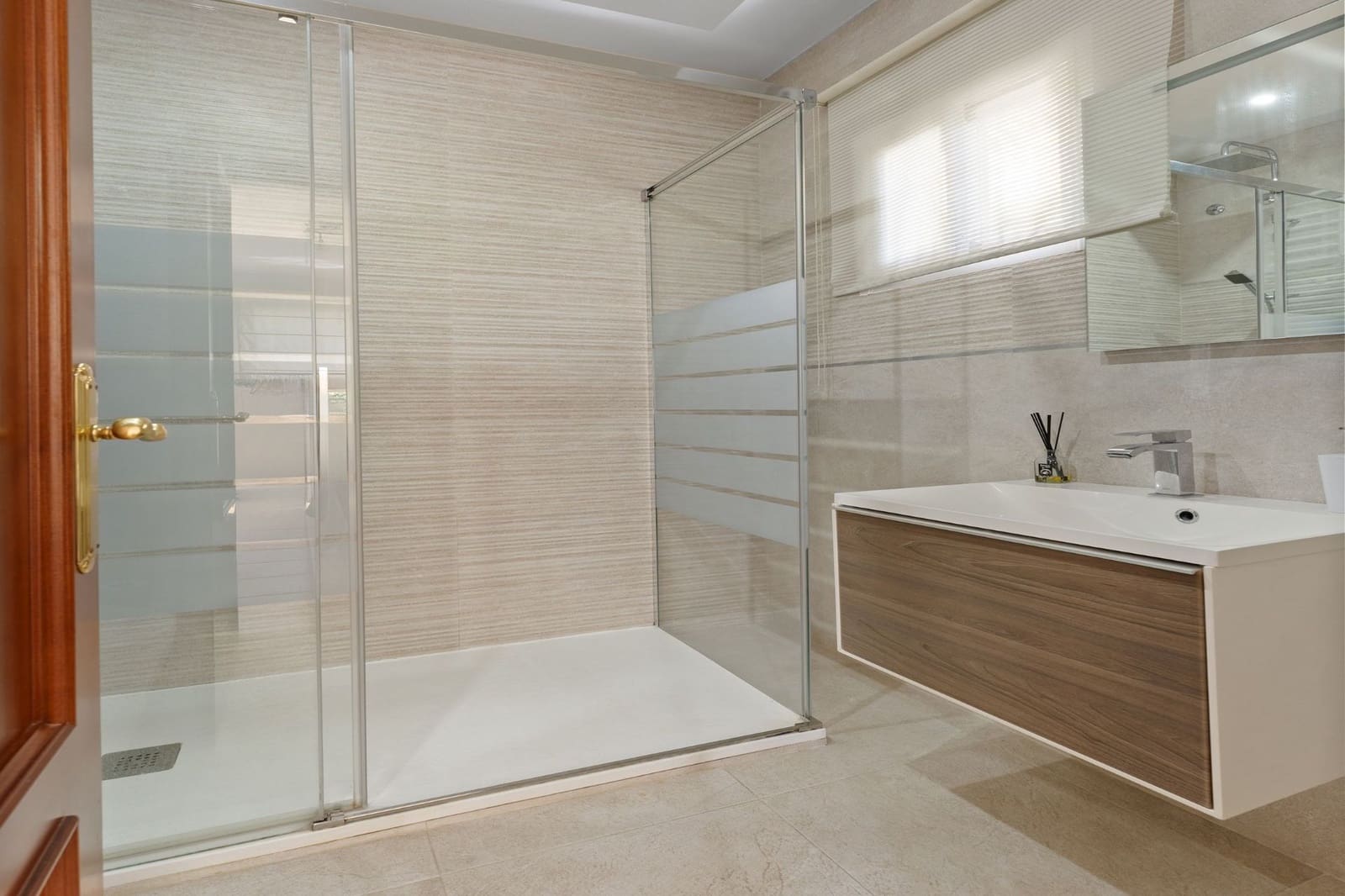 4 soveværelse Villa til salg i Coin med swimmingpool - € 629.000 (Ref: 9235884)