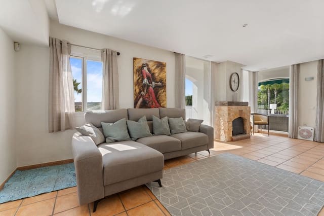 4 slaapkamer Villa te koop in Coín met zwembad - € 629.000 (Ref: 9235884)