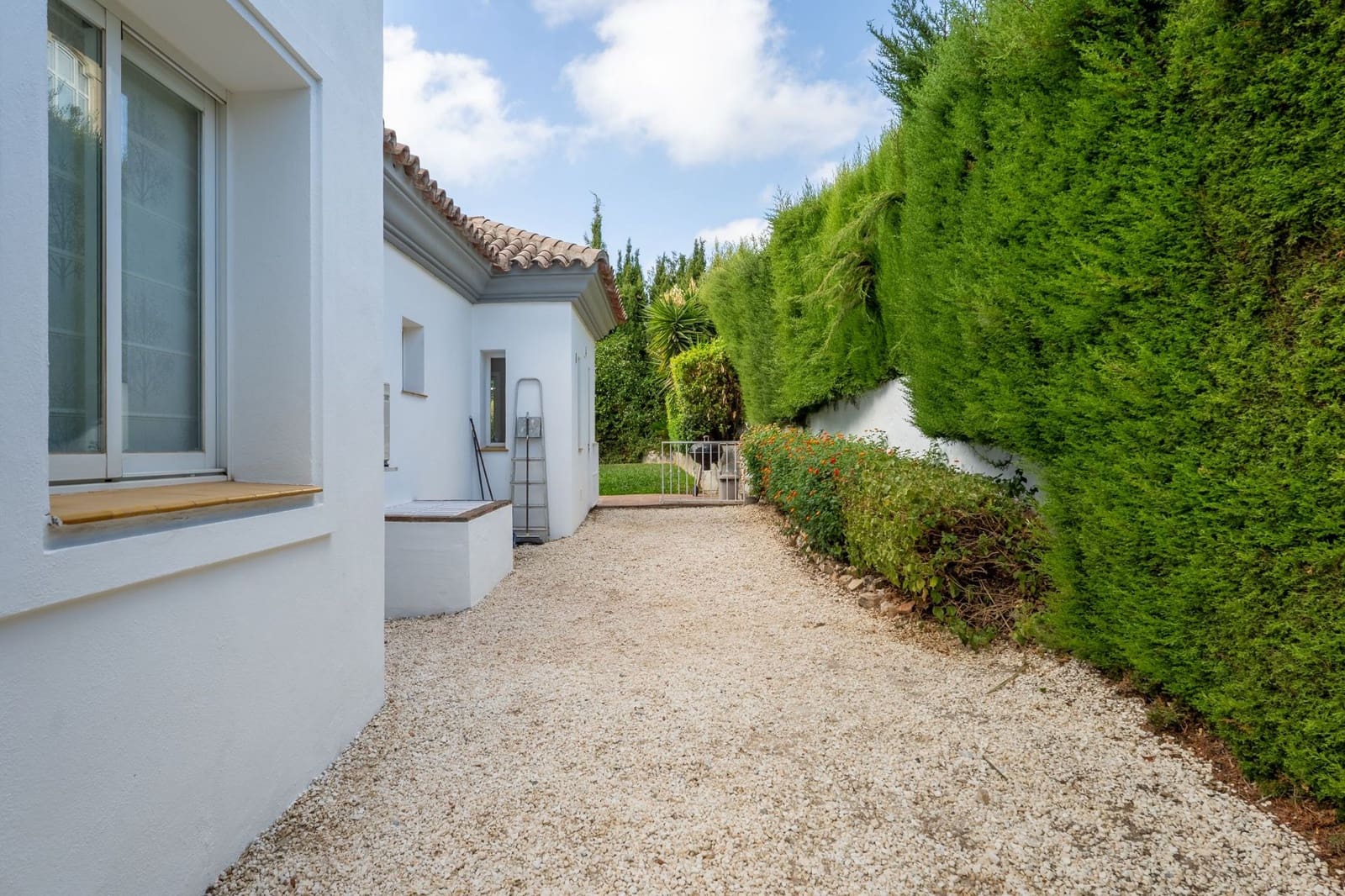 4 soveværelse Villa til salg i Coin med swimmingpool - € 629.000 (Ref: 9235884)