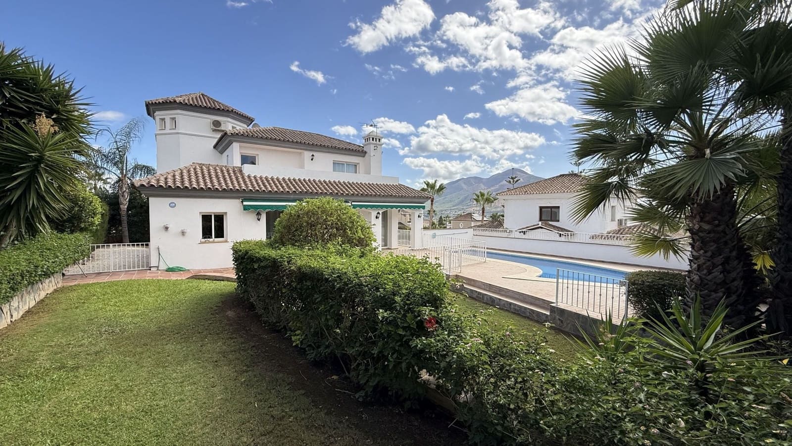4 quarto Moradia para venda em Coin com piscina garagem - 549 000 € (Ref: 9235884)