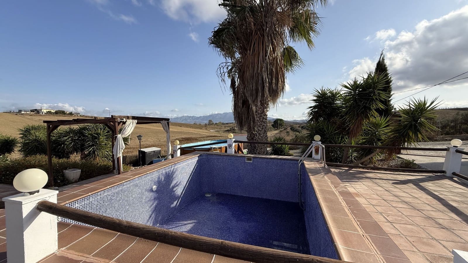 3 slaapkamer Finca/Landhuis te koop in Coin met zwembad - € 395.000 (Ref: 9373896)