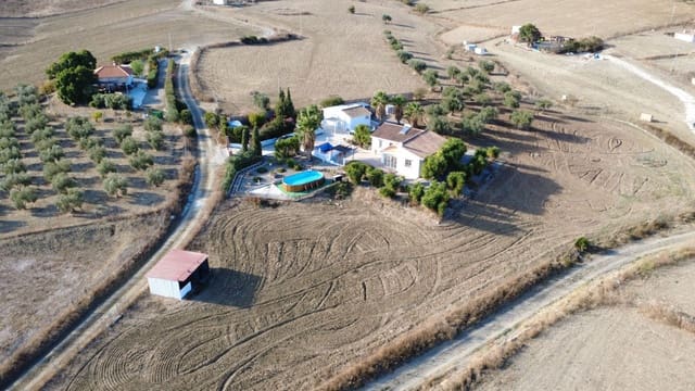 3 slaapkamer Finca/Landhuis te koop in Coín met zwembad - € 395.000 (Ref: 9373896)