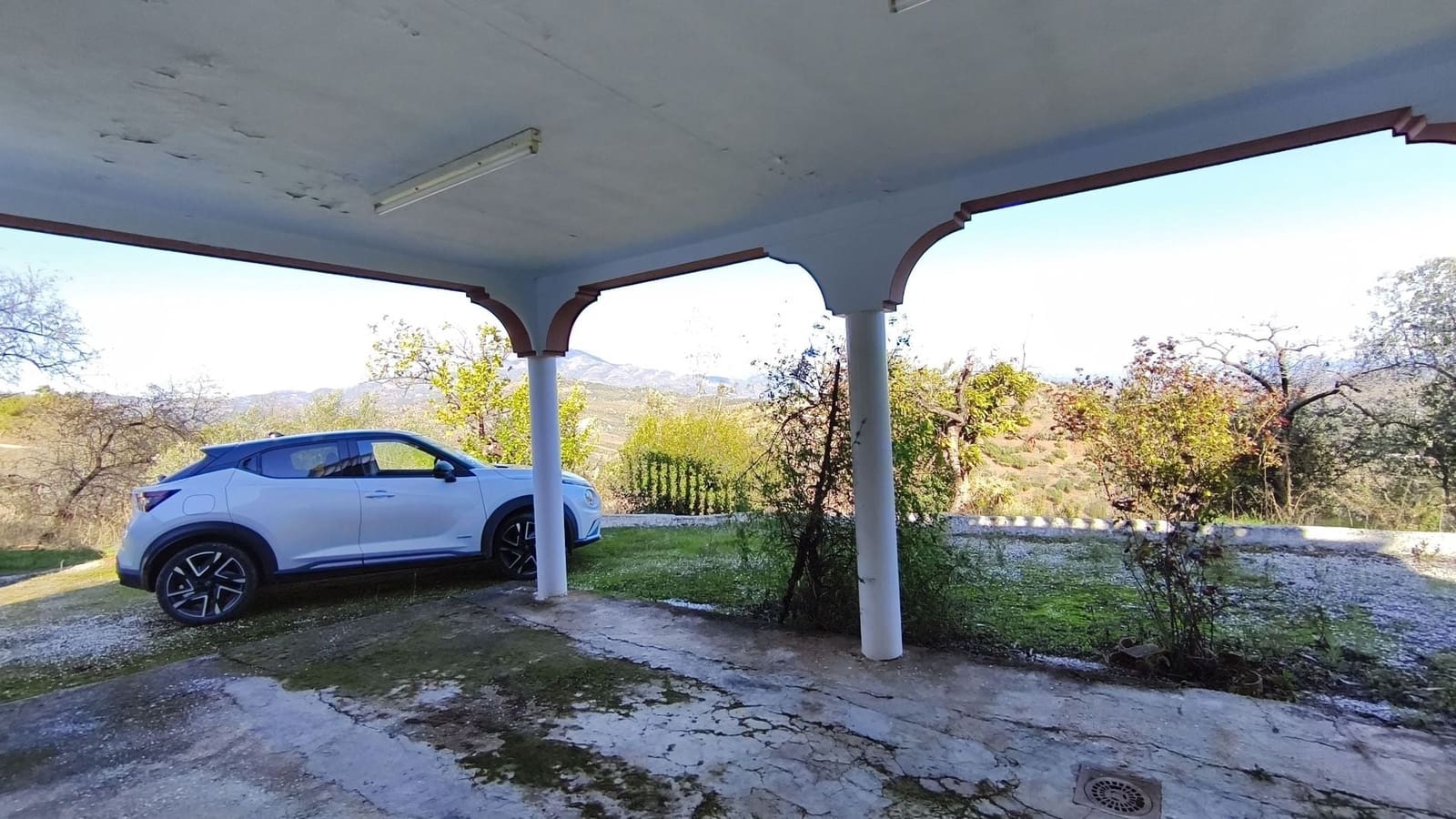 3 soveværelse Finca/Landehus til salg i Guaro med swimmingpool - € 330.000 (Ref: 9395275)