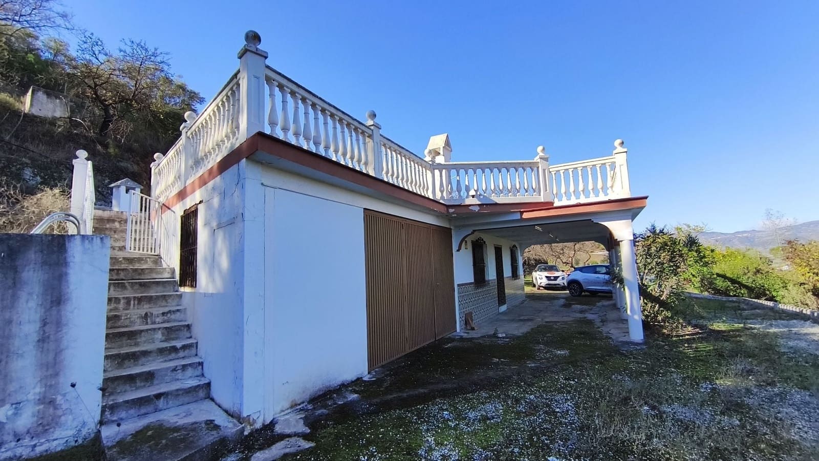 3 soveværelse Finca/Landehus til salg i Guaro med swimmingpool - € 330.000 (Ref: 9395275)