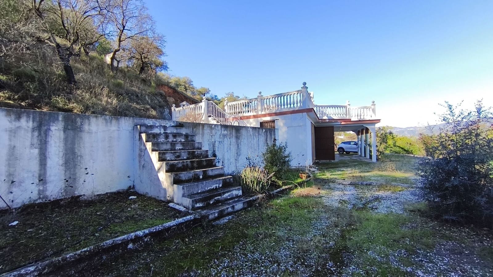 3 soveværelse Finca/Landehus til salg i Guaro med swimmingpool - € 330.000 (Ref: 9395275)