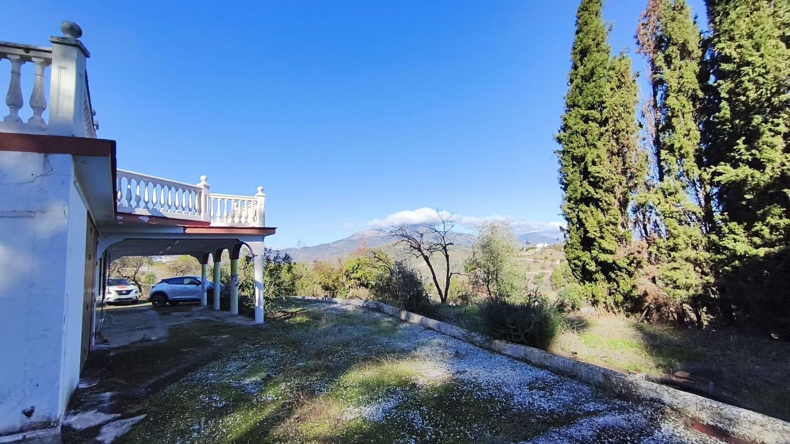 3 soveværelse Finca/Landehus til salg i Guaro med swimmingpool - € 330.000 (Ref: 9395275)