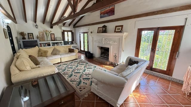 3 slaapkamer Finca/Landhuis te koop in Alhaurín el Grande met zwembad - € 550.000 (Ref: 9413458)