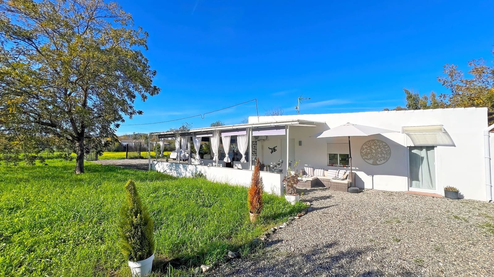 2 slaapkamer Finca/Landhuis te koop in Coin met zwembad - € 250.000 (Ref: 9460591)