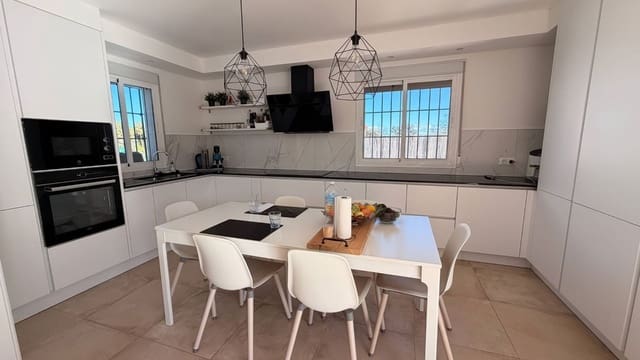 3 chambre Finca/Maison de Campagne à vendre à Coín avec piscine - 495 000 € (Ref: 9469967)