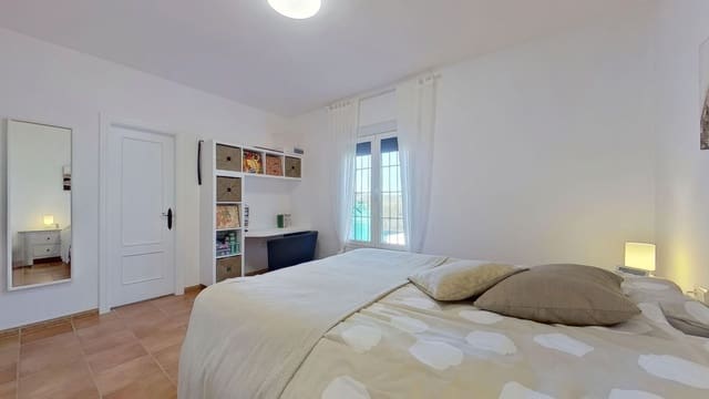 3 slaapkamer Finca/Landhuis te koop in Coín met zwembad - € 495.000 (Ref: 9469967)