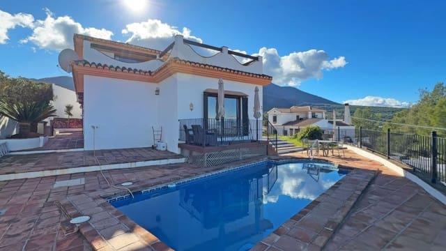 4 soveværelse Villa til salg i Alhaurín el Grande med swimmingpool - € 749.000 (Ref: 9471636)