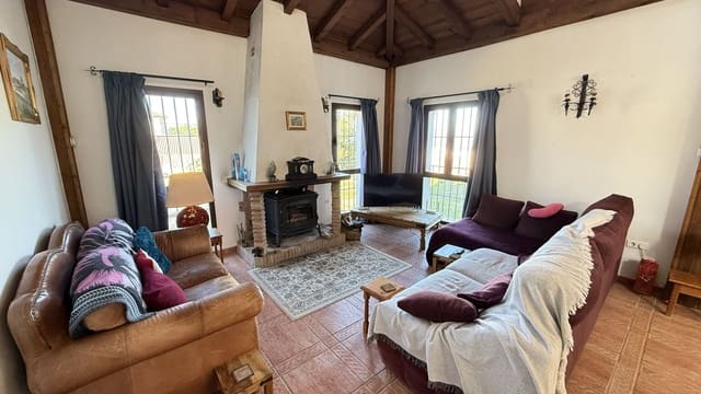 4 soveværelse Villa til salg i Alhaurín el Grande med swimmingpool - € 749.000 (Ref: 9471636)