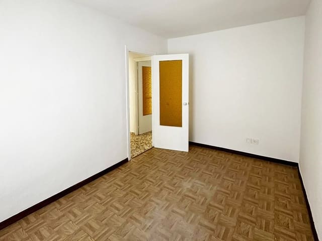 Casa de 4 habitaciones en Coín en alquiler - 1.000 € (Ref: 9484949)