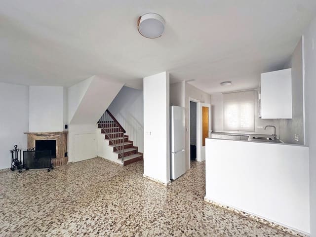 Casa de 4 habitaciones en Coín en alquiler - 1.000 € (Ref: 9484949)