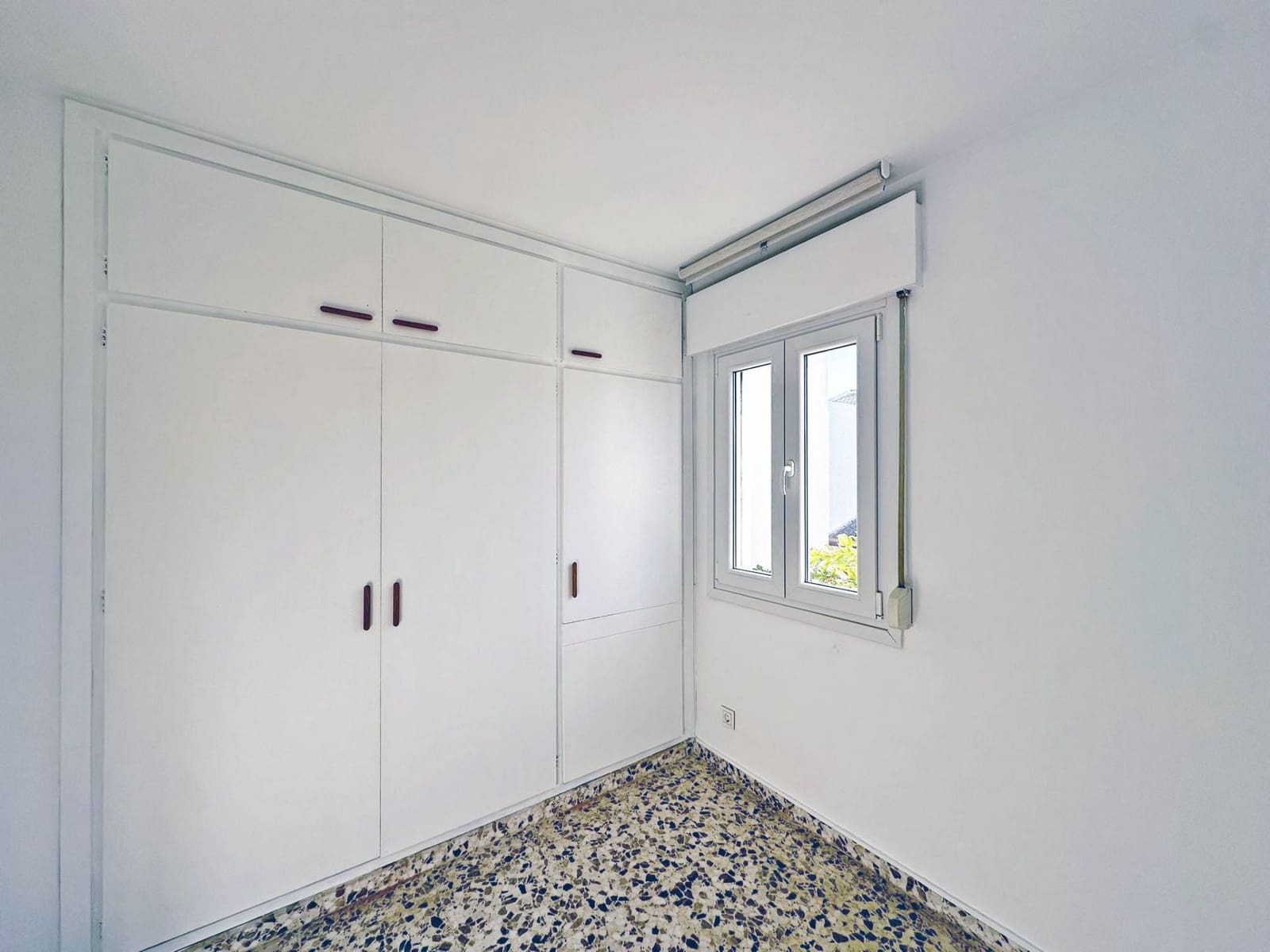 Casa de 4 habitaciones en Coín en alquiler - 1.000 € (Ref: 9484949)