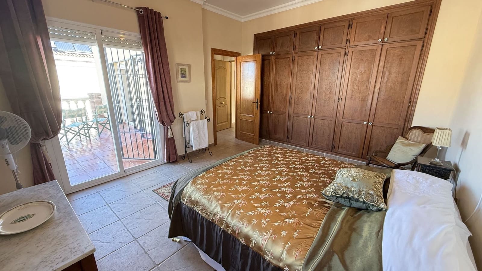 5 quarto Moradia para venda em Alhaurin el Grande com piscina - 695 000 € (Ref: 9535390)