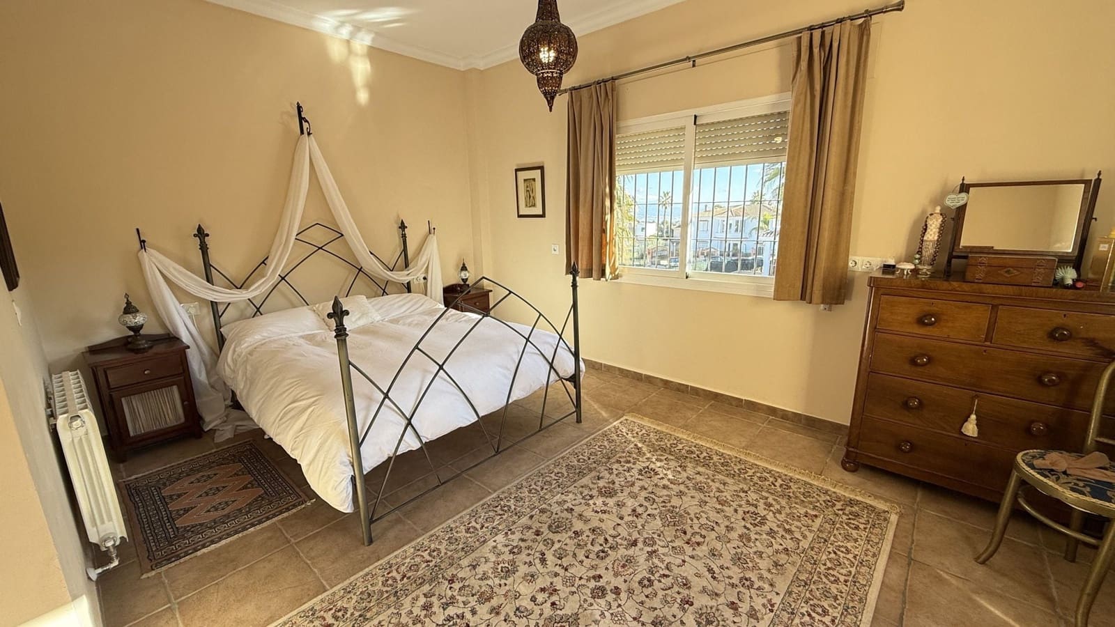 5 quarto Moradia para venda em Alhaurin el Grande com piscina - 695 000 € (Ref: 9535390)