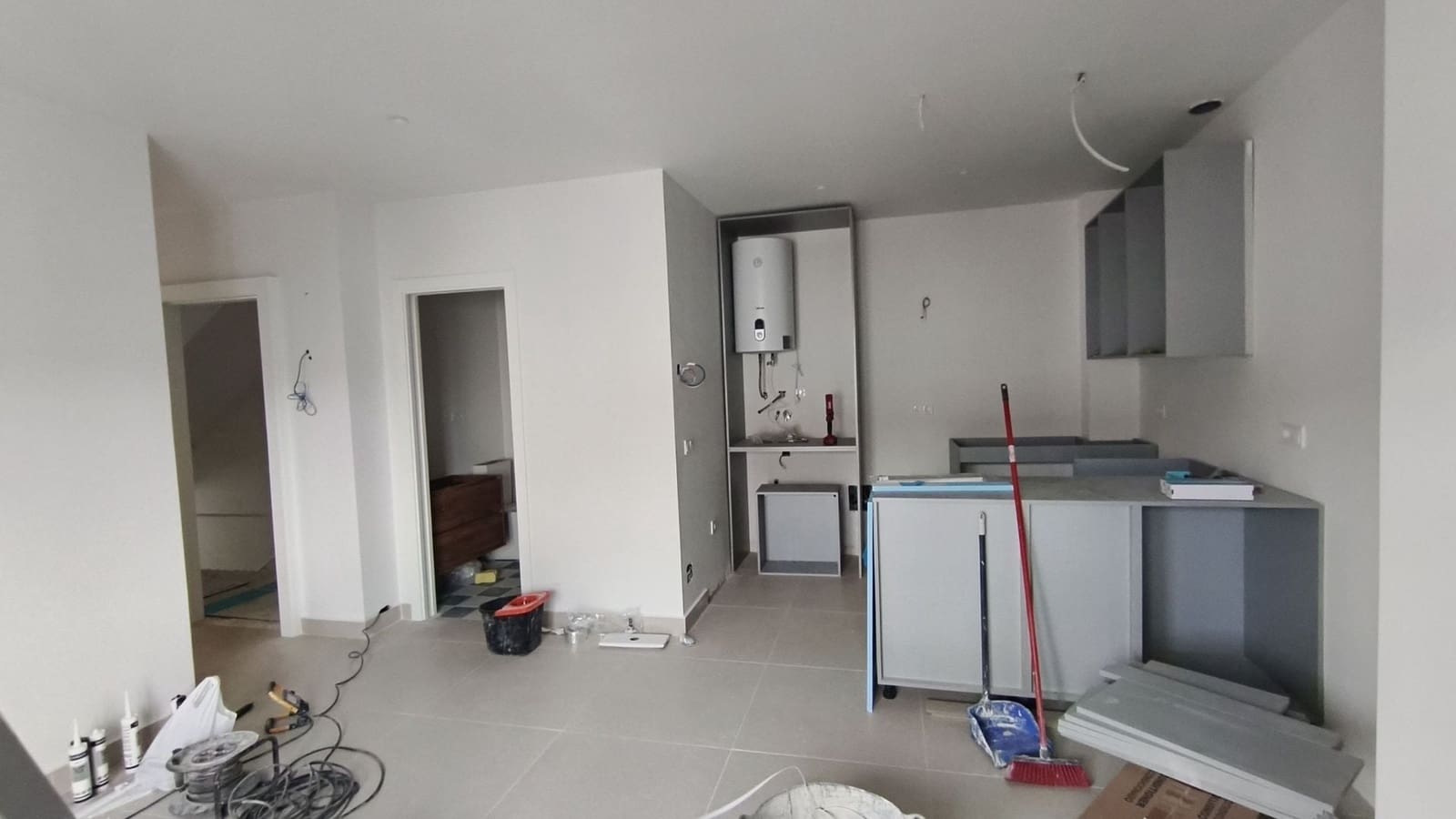 2 bedroom Apartment for rent in Alhaurin el Grande - € 850 (Ref: 9593101)