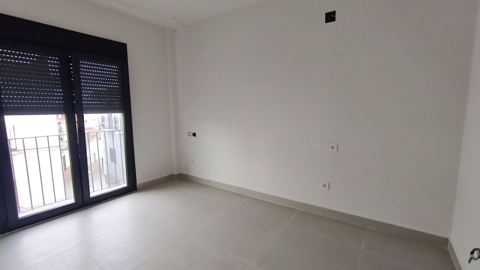 2 bedroom Apartment for rent in Alhaurin el Grande - € 850 (Ref: 9593101)