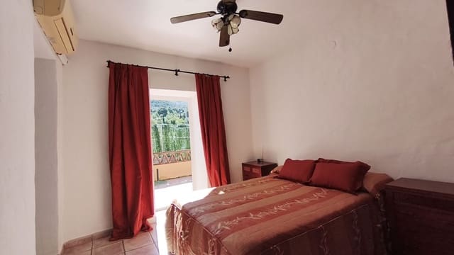 5 bedroom Finca/Country House for sale in Alhaurín el Grande with pool - € 550,000 (Ref: 9603429)