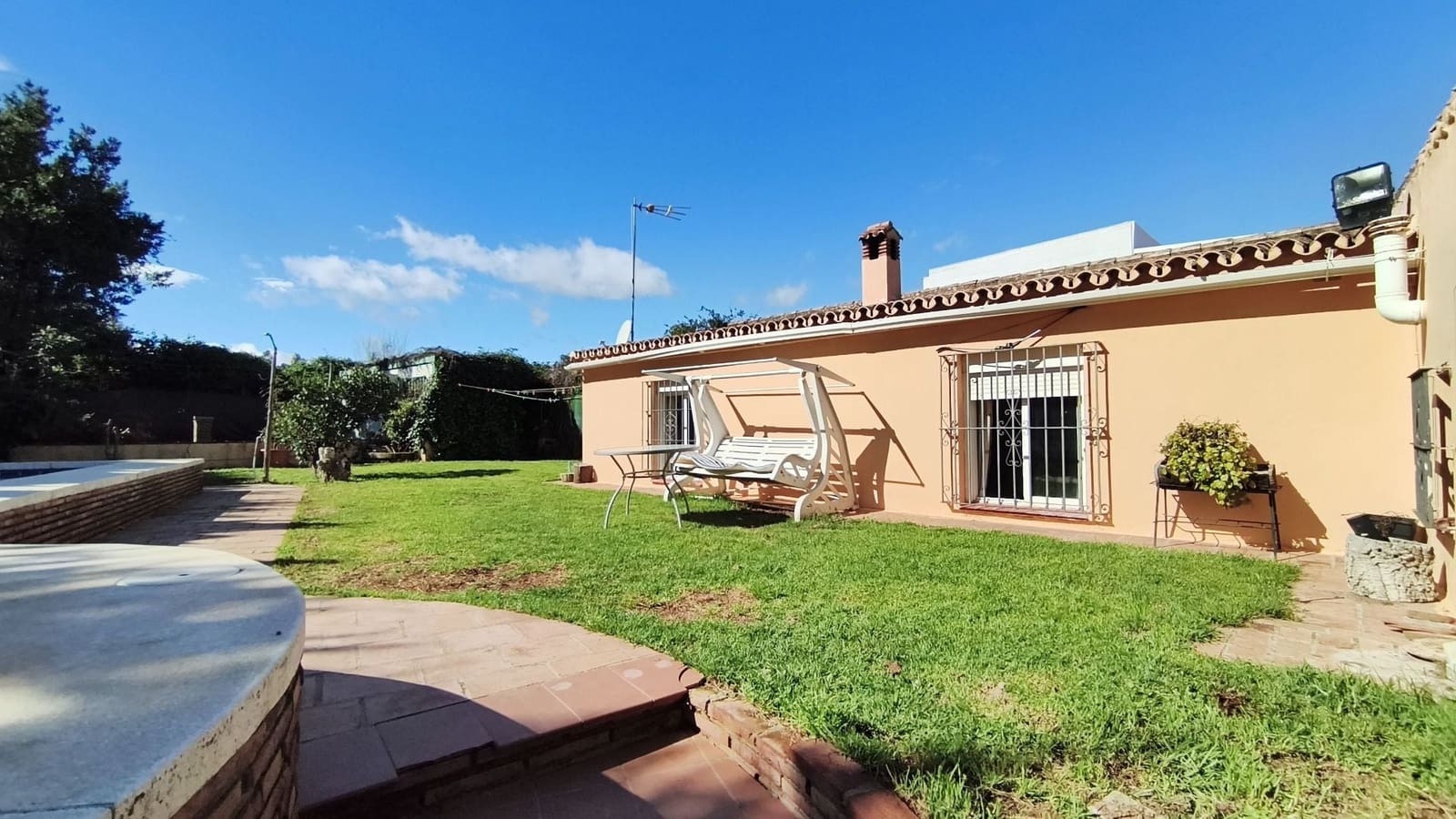 5 bedroom Finca/Country House for sale in Alhaurin el Grande with pool - € 550,000 (Ref: 9603429)