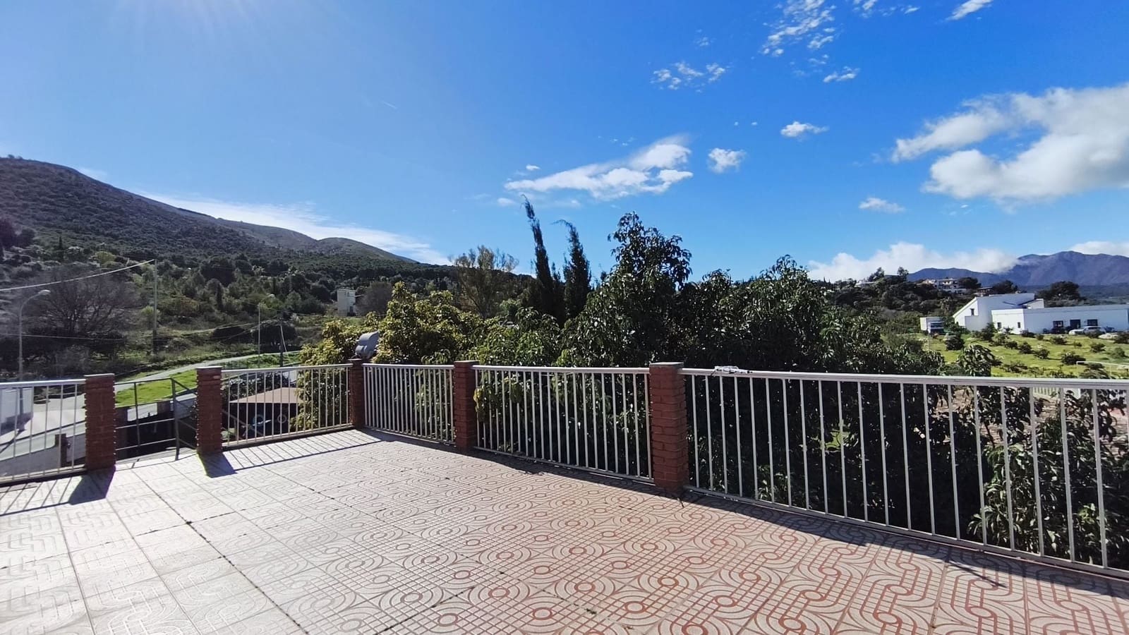 5 bedroom Finca/Country House for sale in Alhaurin el Grande with pool - € 550,000 (Ref: 9603429)