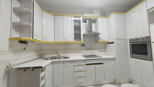 4 makuuhuone Omakotitalo myytävänä paikassa Alhaurín el Grande - 349 000 € (Ref: 9643654)