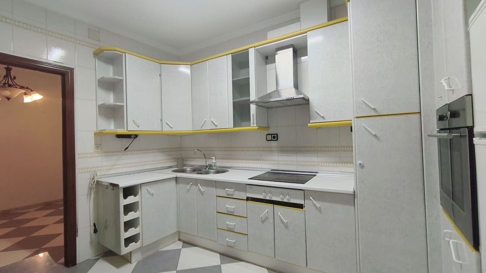 4 makuuhuone Omakotitalo myytävänä paikassa Alhaurin el Grande - 349 000 € (Ref: 9643654)