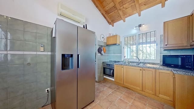 5 soverom Finca/Herregård til salgs i Coín med svømmebasseng - € 475 000 (Ref: 9646752)