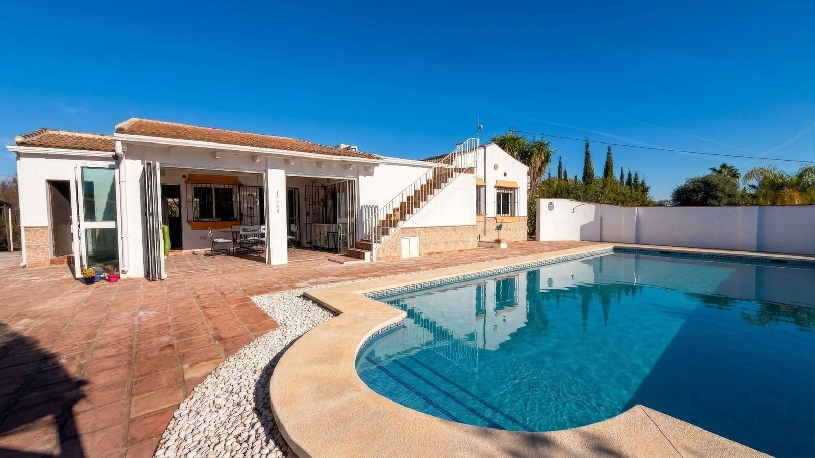 5 bedroom Finca/Country House for sale in Coin with pool - € 420,000 (Ref: 9646752)