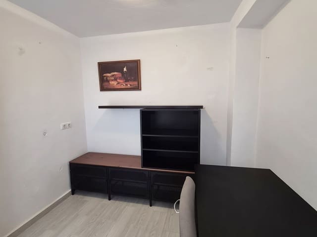 3 makuuhuone Omakotitalo myytävänä paikassa Coín - 250 000 € (Ref: 9669762)