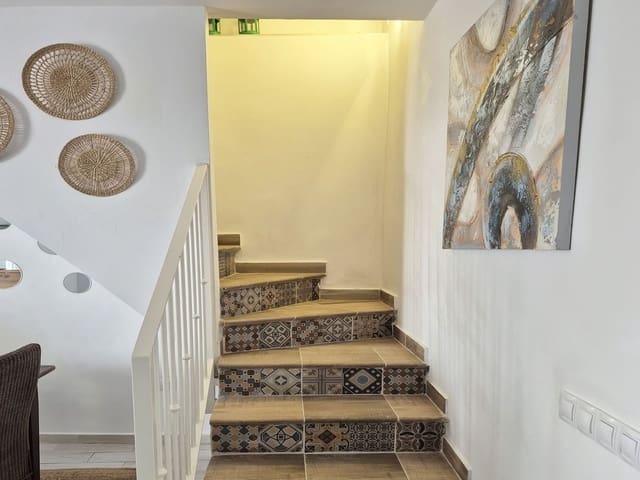 3 makuuhuone Omakotitalo myytävänä paikassa Coín - 250 000 € (Ref: 9669762)