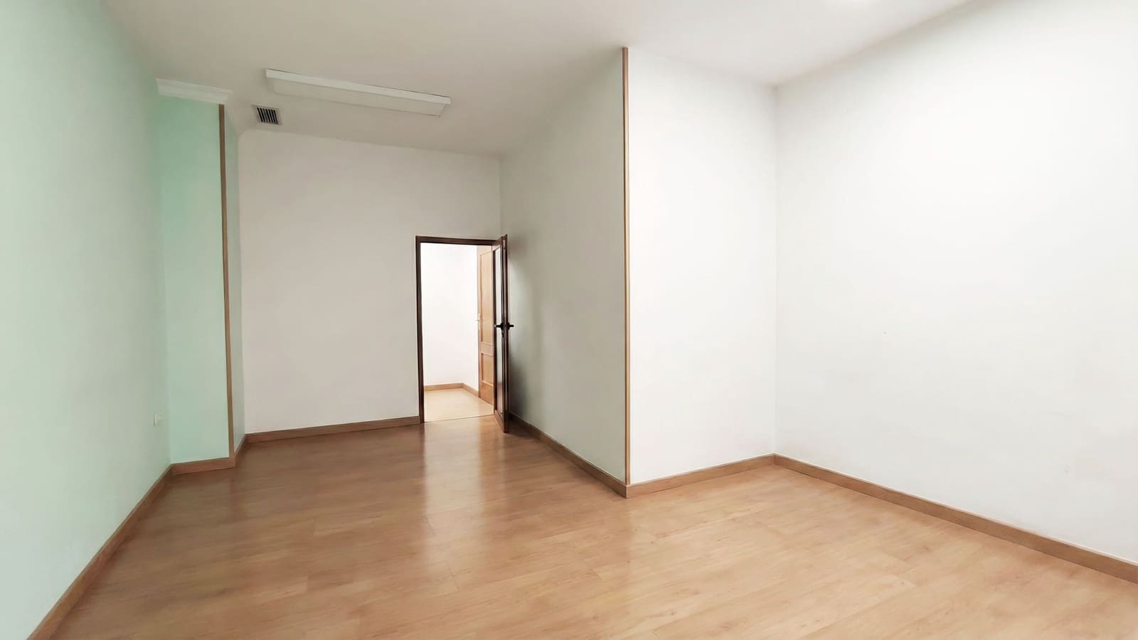 Commercial for sale in Alhaurin el Grande - € 425,000 (Ref: 9672244)