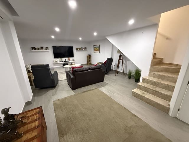 3 chambre Maison de Ville à vendre à Dsmo Dm Churriana, Malaga ville avec piscine - 499 000 € (Ref: 9709469)