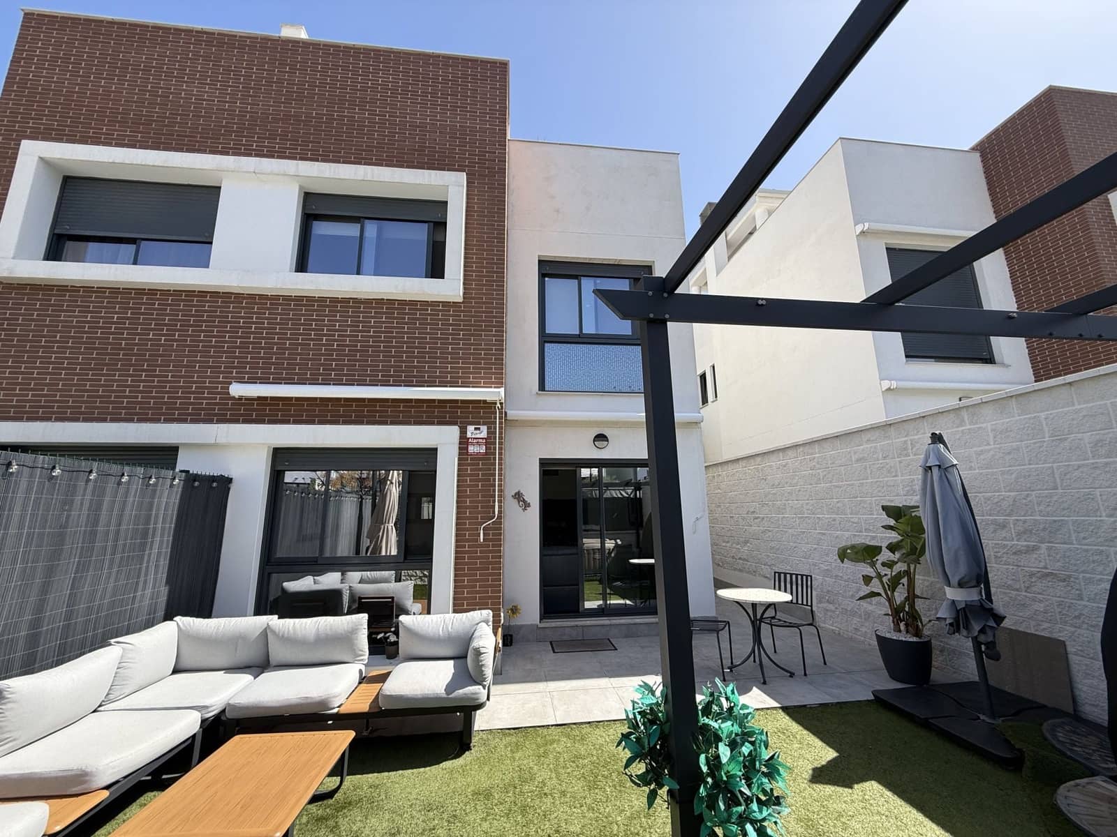 3 chambre Maison de Ville à vendre à Churriana avec piscine - 499 000 € (Ref: 9709469)