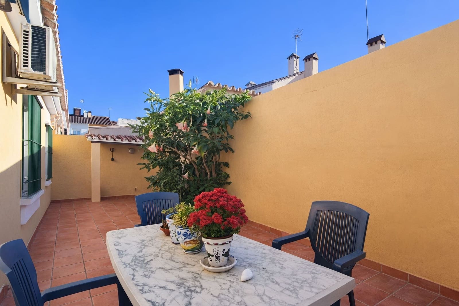 Casa de 3 habitaciones en Coín en venta con piscina - 229.000 € (Ref: 9737764)