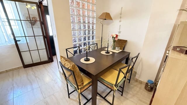 Casa de 4 habitaciones en Alhaurín el Grande en venta - 288.000 € (Ref: 9737765)