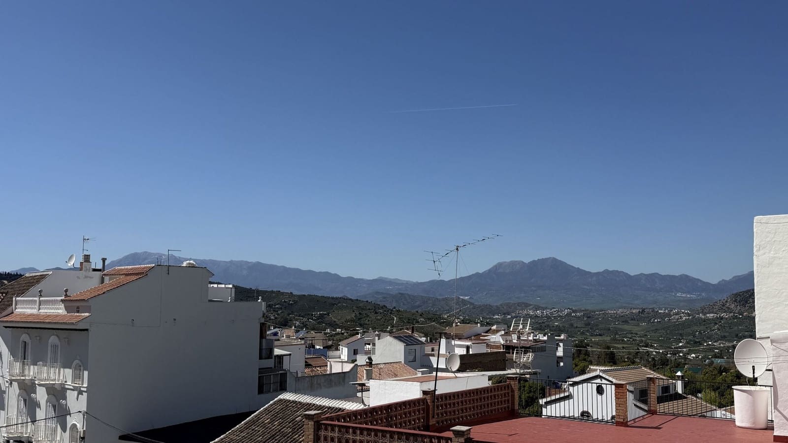 Casa de 4 habitaciones en Alhaurín el Grande en venta - 288.000 € (Ref: 9737765)