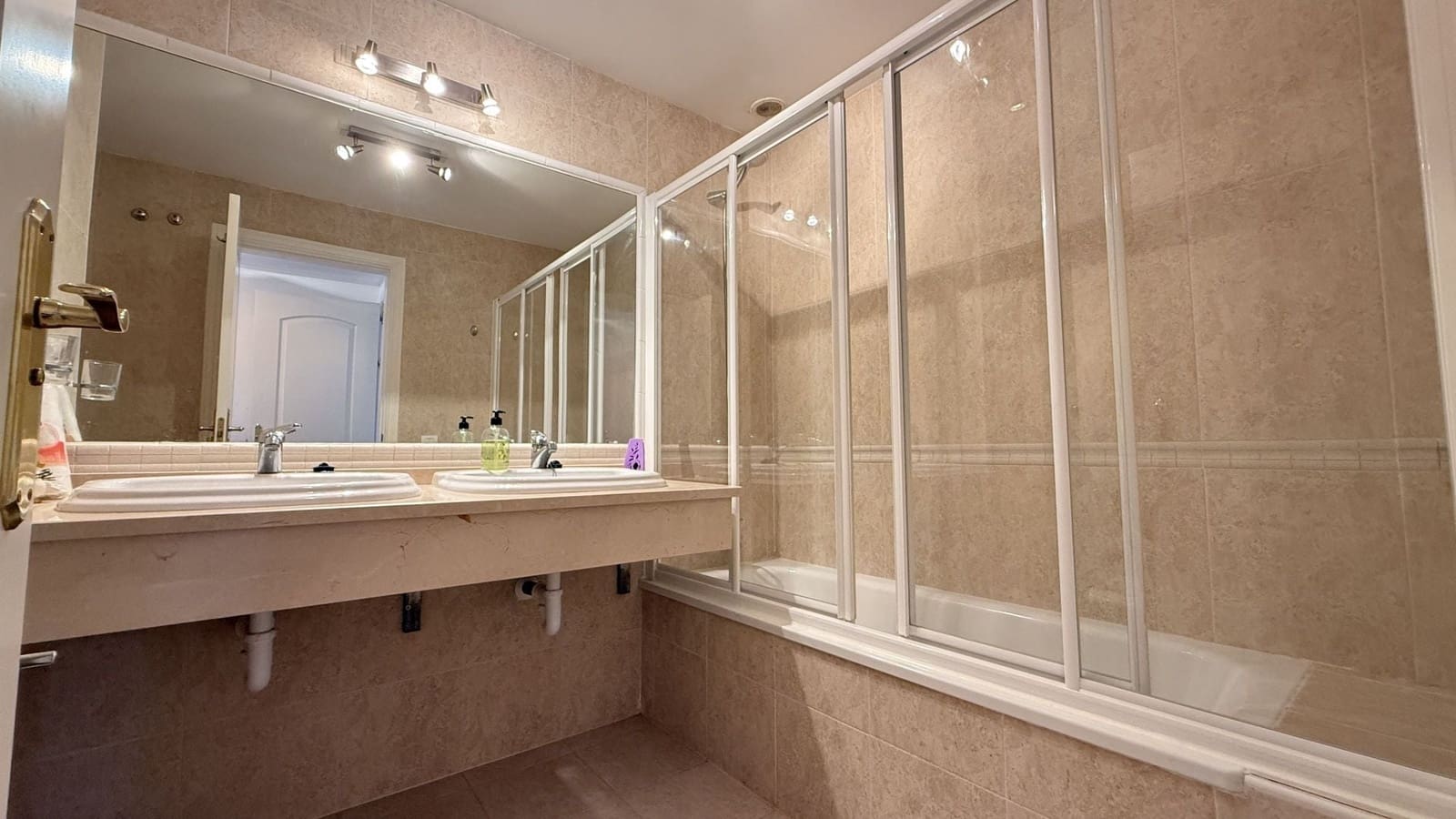 2 sypialnia Apartament na sprzedaż w Alhaurin Golf z basenem - 285 000 € (Ref: 9737766)