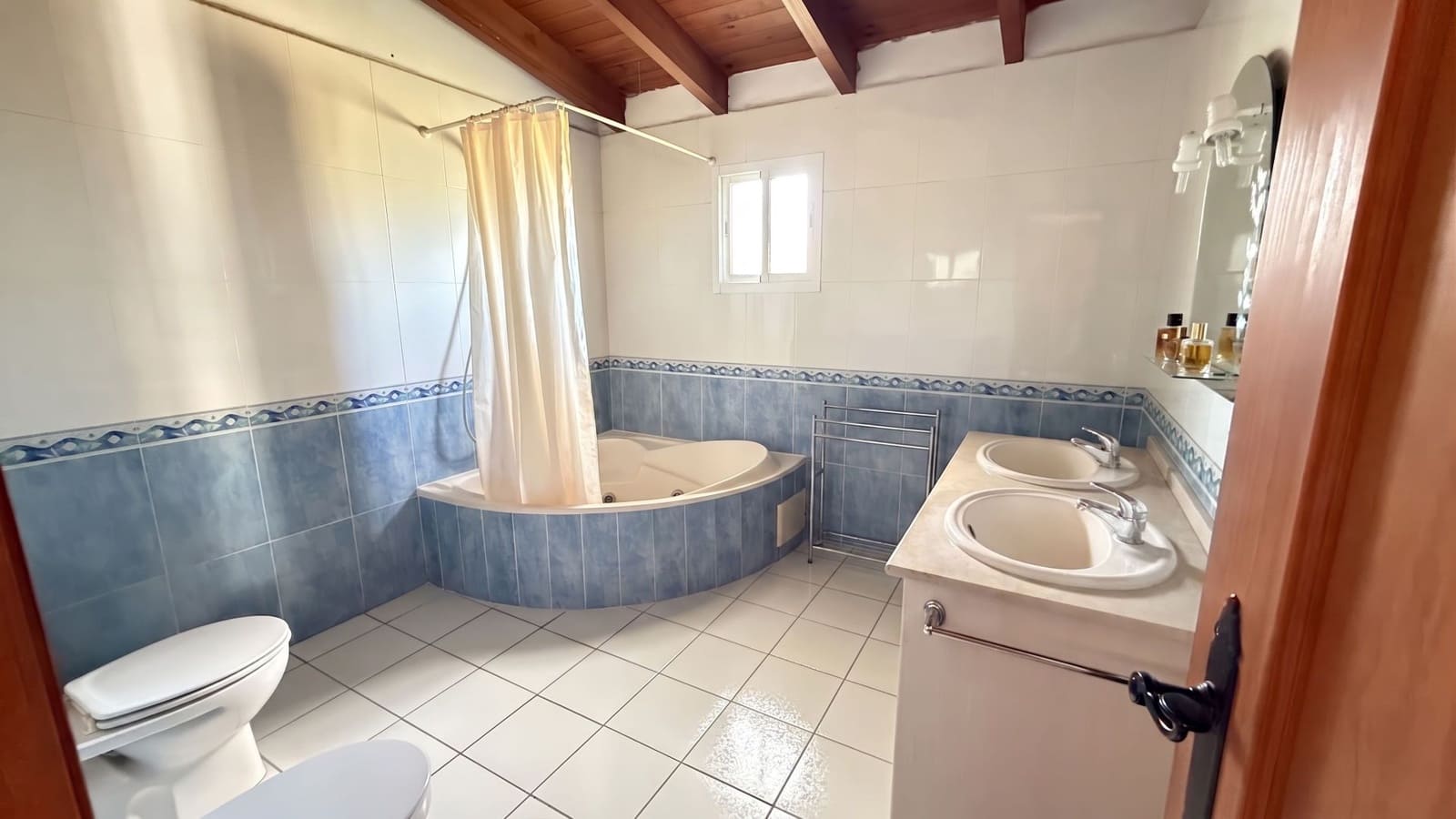 3 sypialnia Finka/Dom wiejski na sprzedaż w Coin z basenem - 435 000 € (Ref: 9755120)