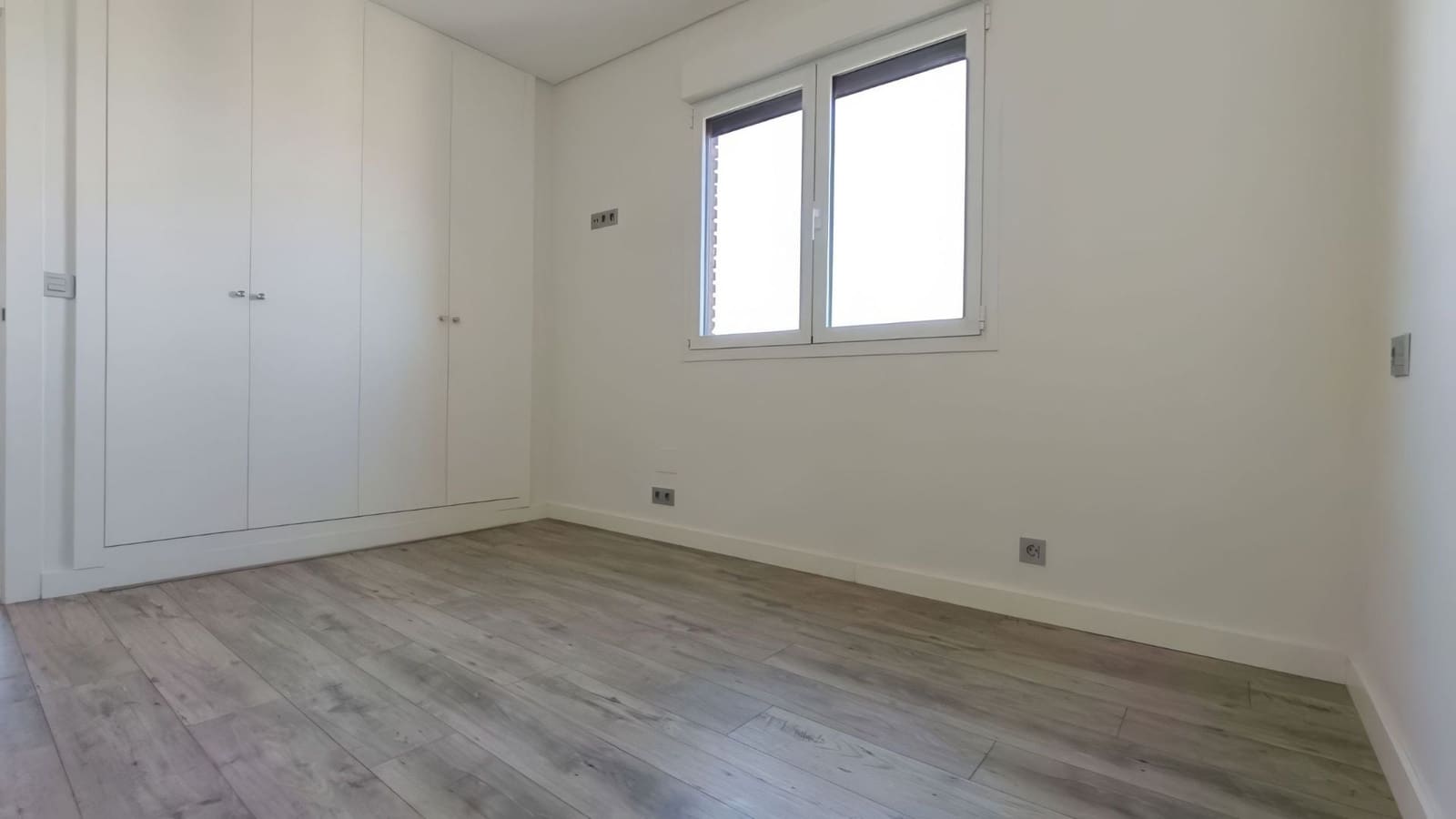 4 sypialnia Apartament do wynajęcia w Miasto Malaga z garażem - 3 500 € (Ref: 9770191)