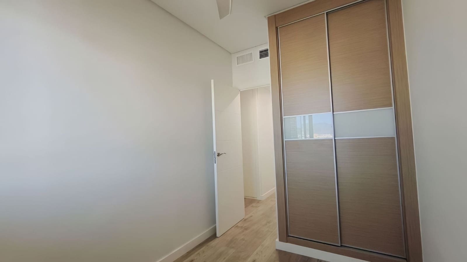 4 sypialnia Apartament do wynajęcia w Miasto Malaga z garażem - 3 500 € (Ref: 9770191)