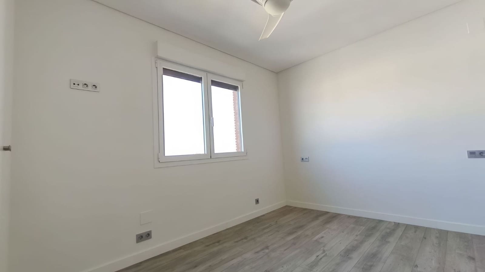 4 sypialnia Apartament do wynajęcia w Miasto Malaga z garażem - 3 500 € (Ref: 9770191)